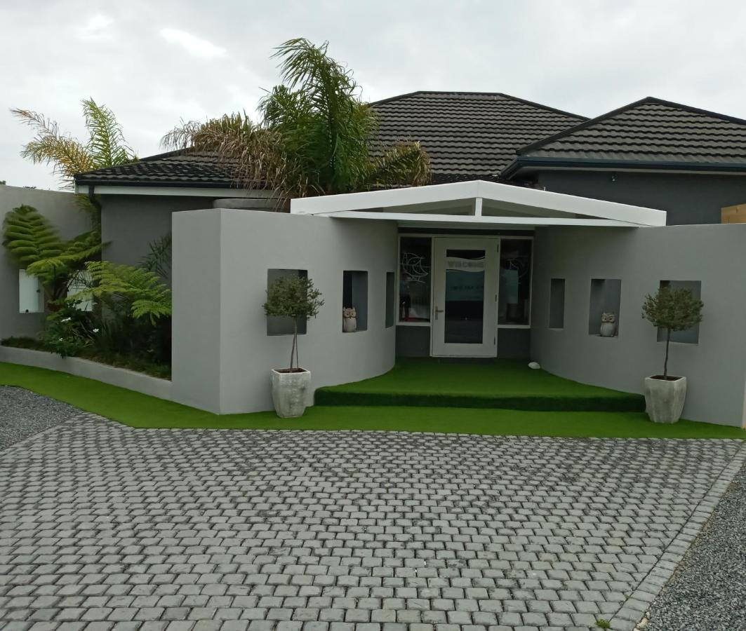 Two Fat Owls Guesthouse George Exterior photo